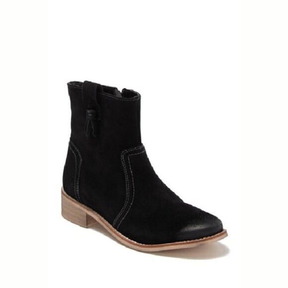 NIB Crevo Linley Black Suede Distressed Booties - Picture 1 of 10